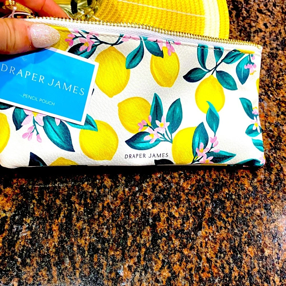 Draper James-  Citrus Blossom Pouch NWT & FREE hair clips or earrings:)